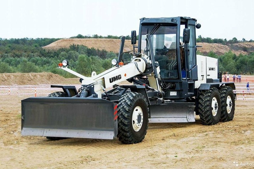 Автогрейдер UMG - ГС-14.02