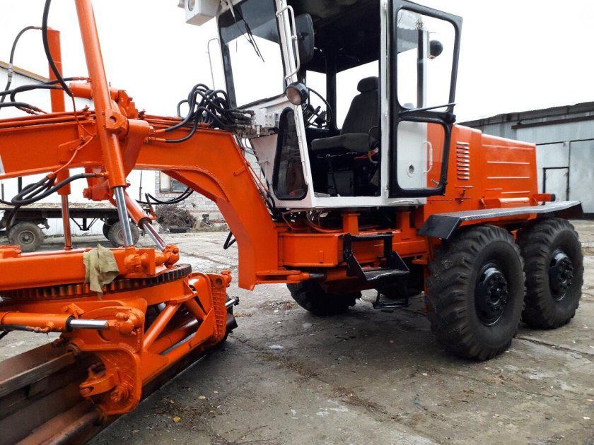 ГС 1402 грейдер