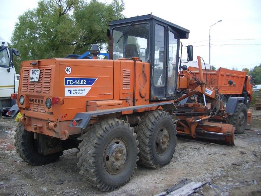 Грейдер Брянский Арсенал ГС-14.02 габариты