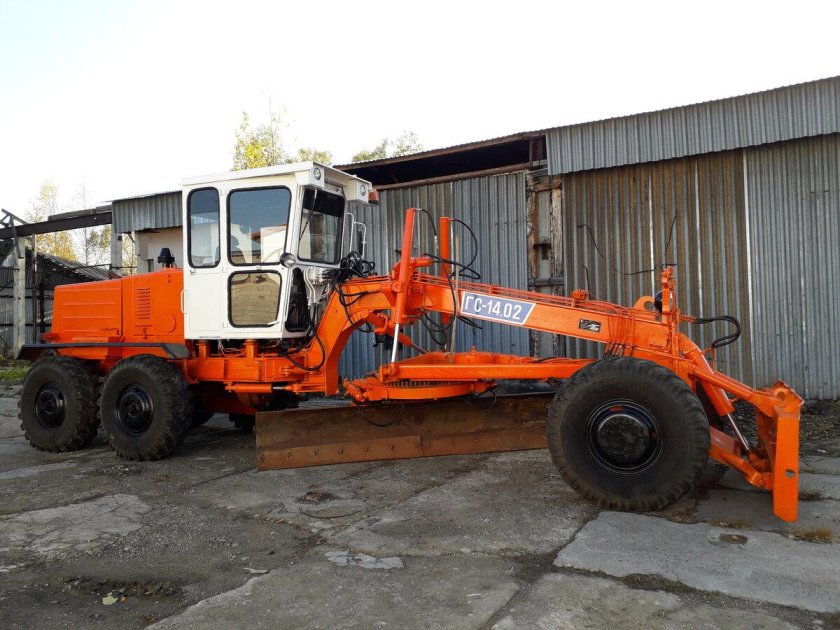 Грейдер ГС 14.02