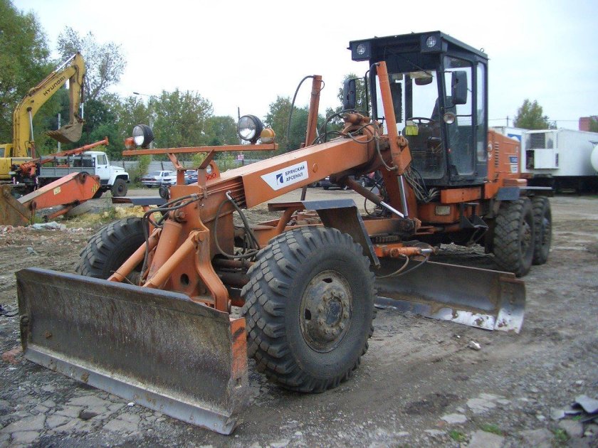 ГС 1402 грейдер