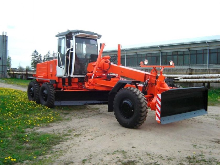 ГС 1402 грейдер