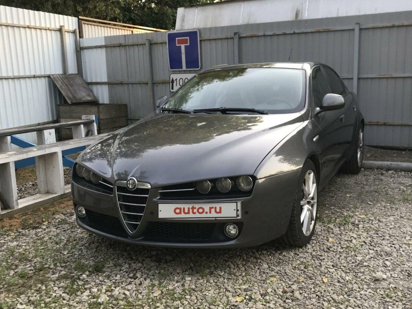 Alfa Romeo 159 2005