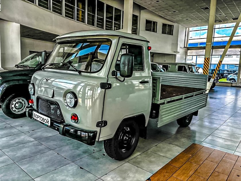 Уаз буханка 3303