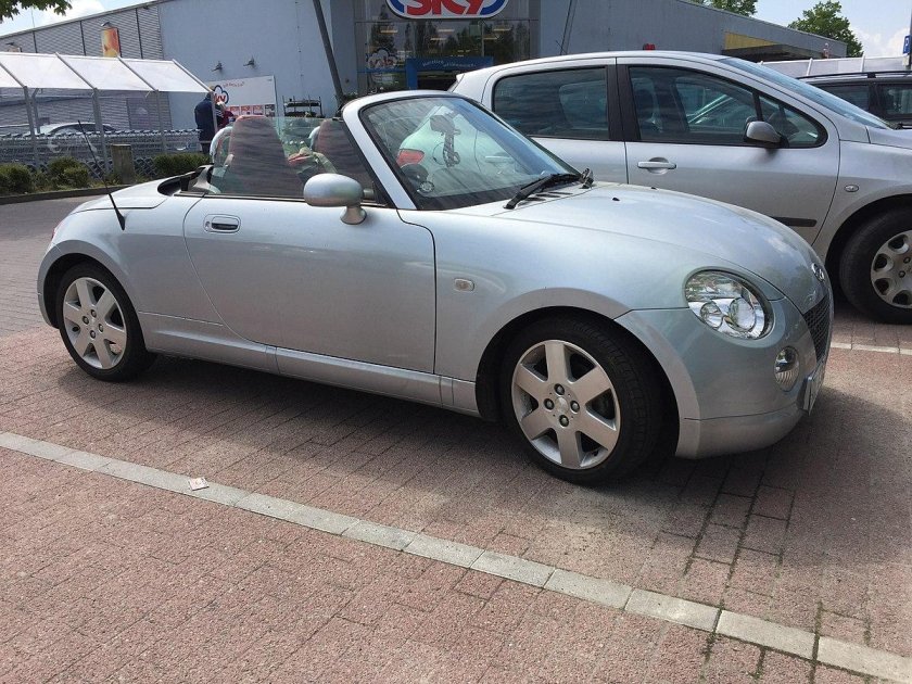 Daihatsu copen 2011