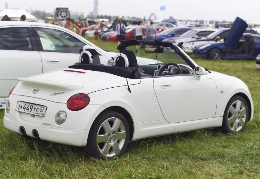 Daihatsu Copen 2011