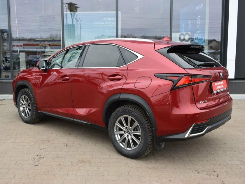 Лексус нх 200