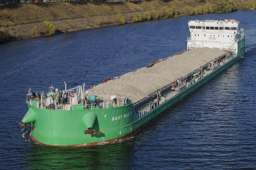 Обь Ривер танкер