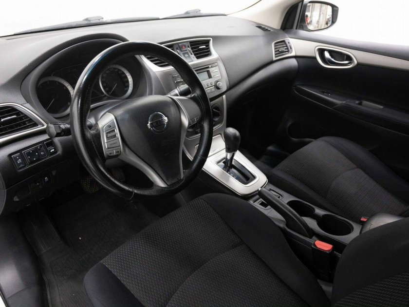 Ниссан тиида 2015 года