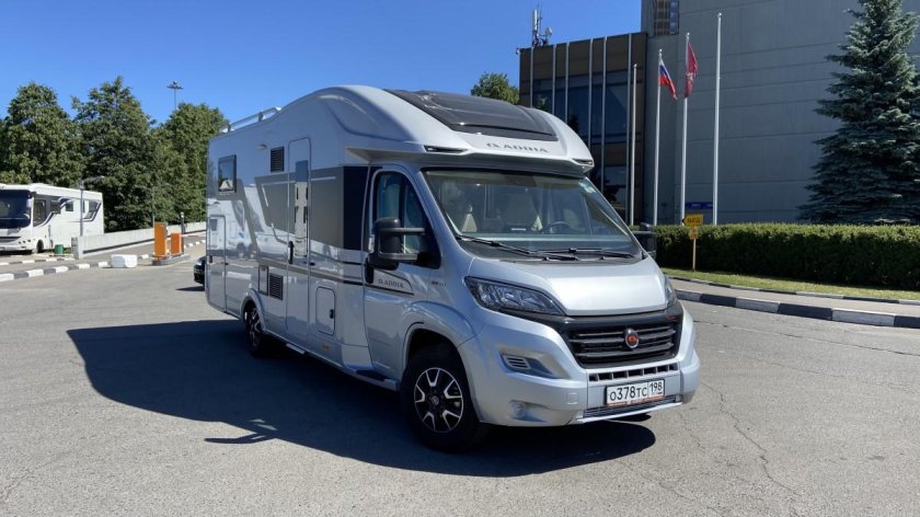 Автодом Adria Matrix