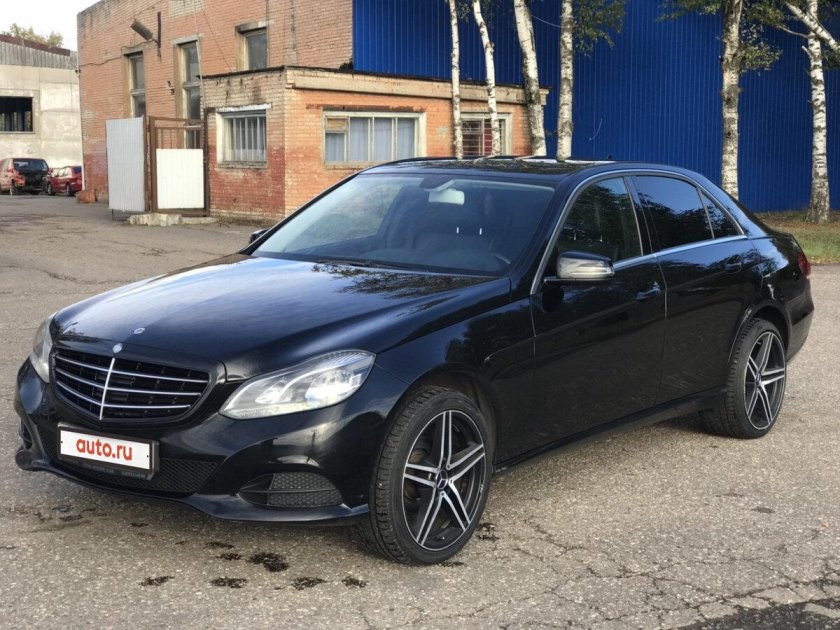 Мерседес е200 w212 черный