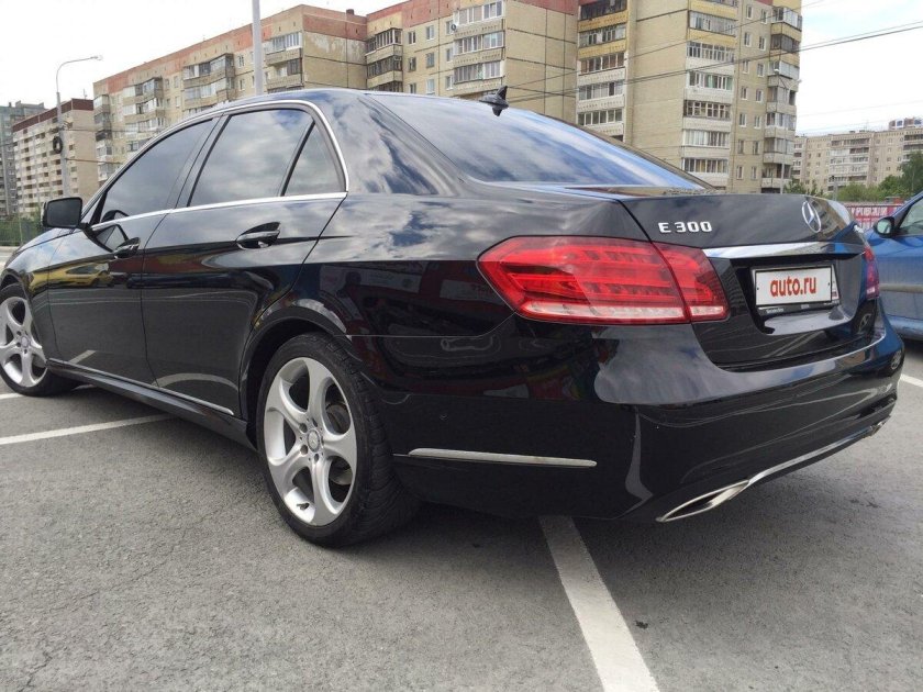 Мерседес е200 черный