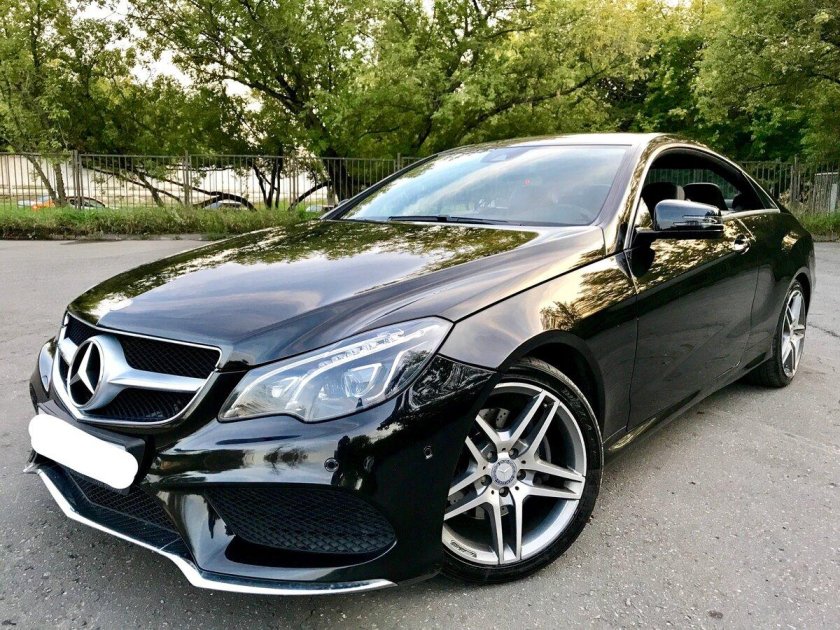 Мерседес Бенц е200 купе