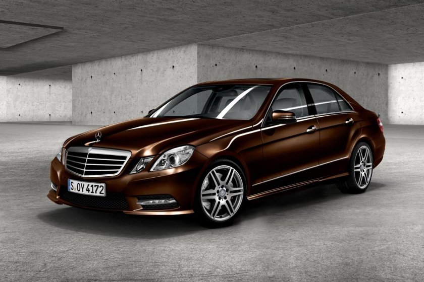 Мерседес e200 w212