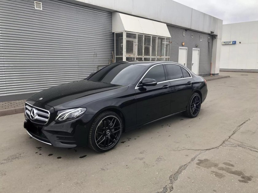 Mercedes e200 w213 черный