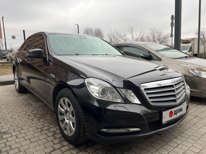Mercedes benz e class 2011
