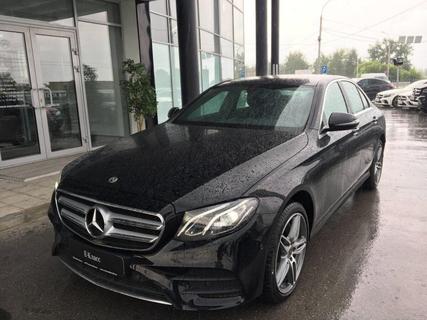 Мерседес е200 черный