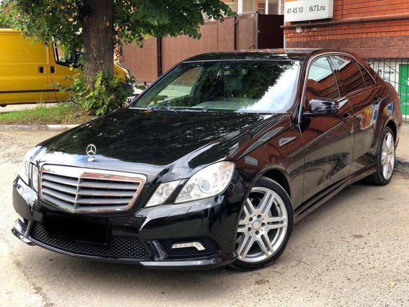 Мерседес е200 w212 черный