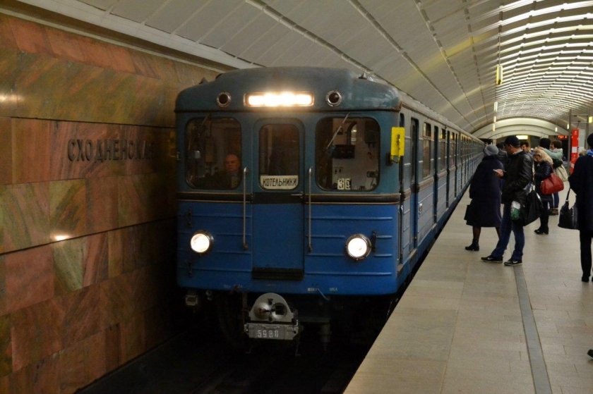 Метровагон еж3