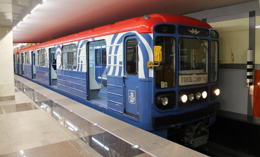 Метропоезд 81 717 714