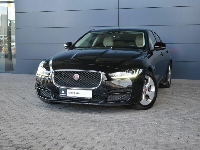 Jaguar xe 2.0 2018
