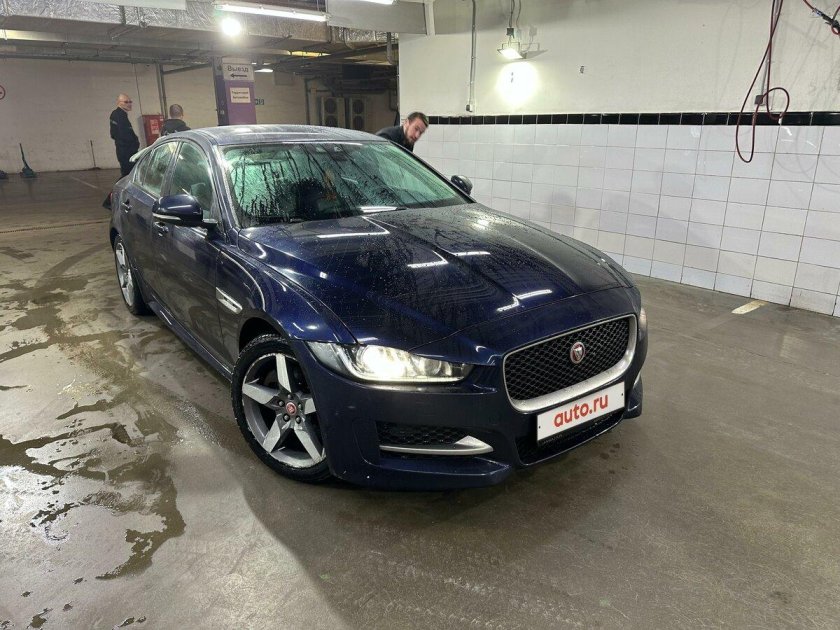 Jaguar xe 2016