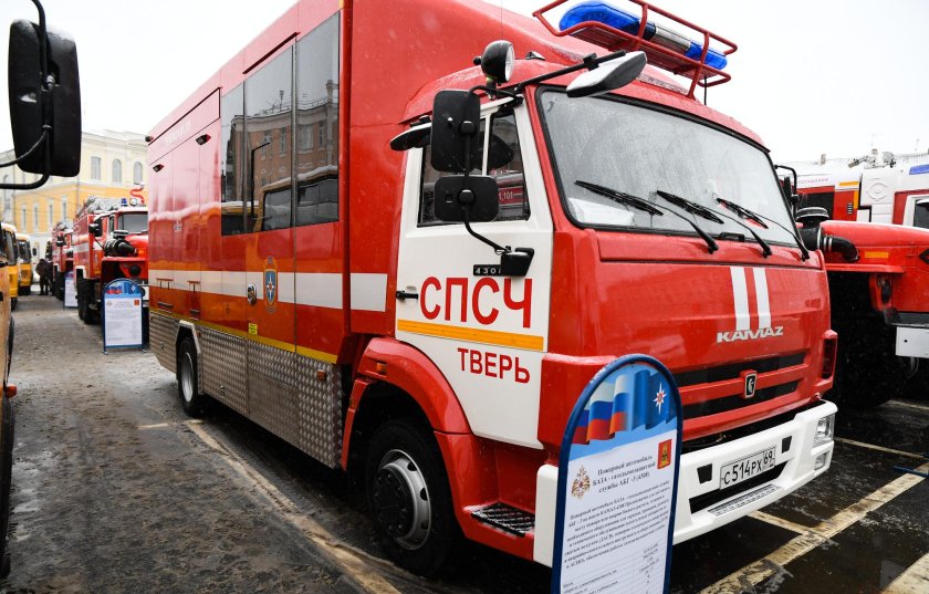 Пожарный автомобиль-база газодымозащитной службы АБГ 3 (4308)