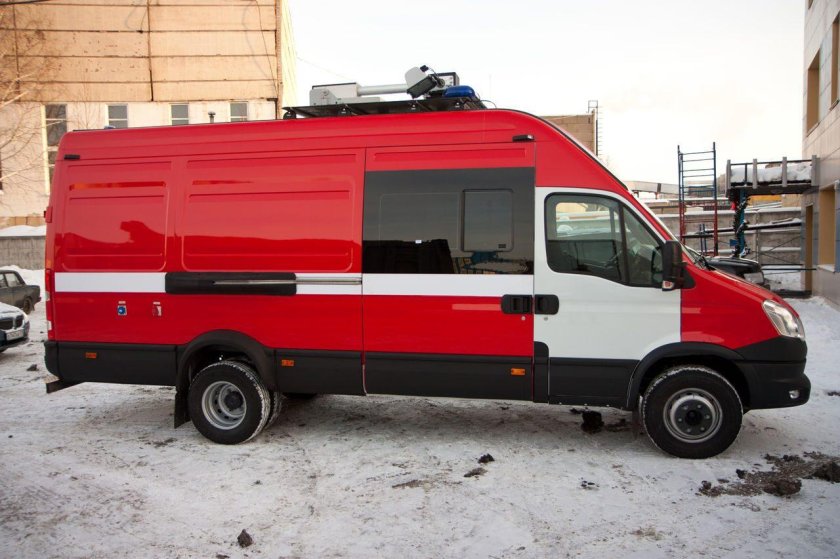 Пожарный автомобиль-база газодымозащитной службы АБГ 3 (4308)