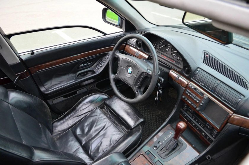 BMW e38 салон