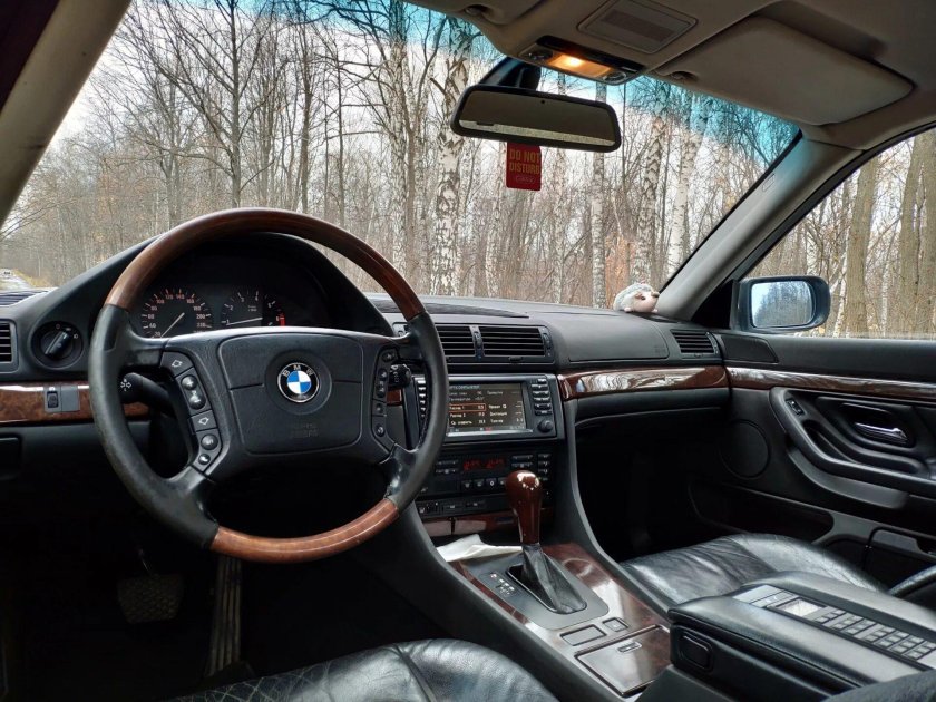 BMW 750i e38 салон