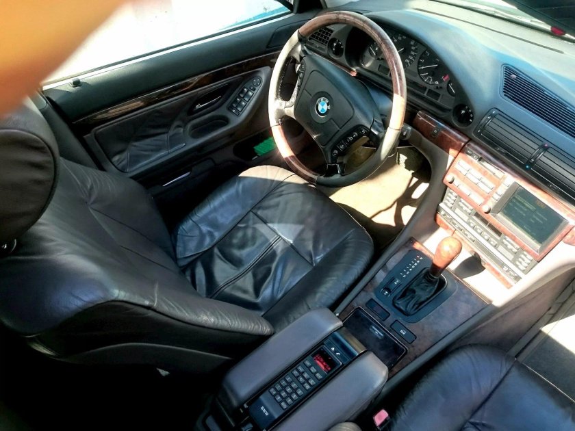 BMW 750i e38 салон