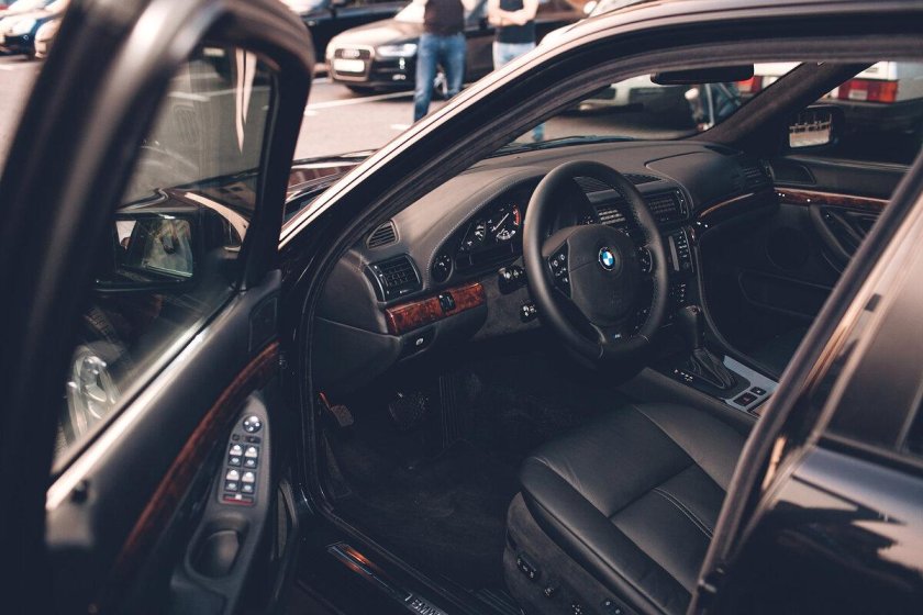 BMW e38 салон
