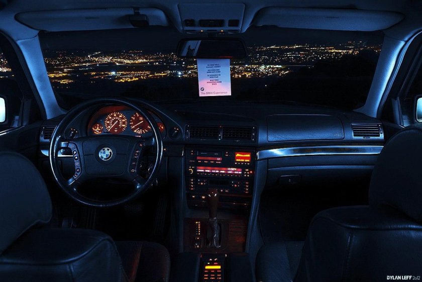 БМВ 750 е38 салон