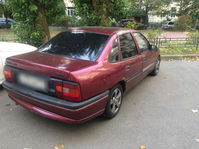 Опель Вектра 1993