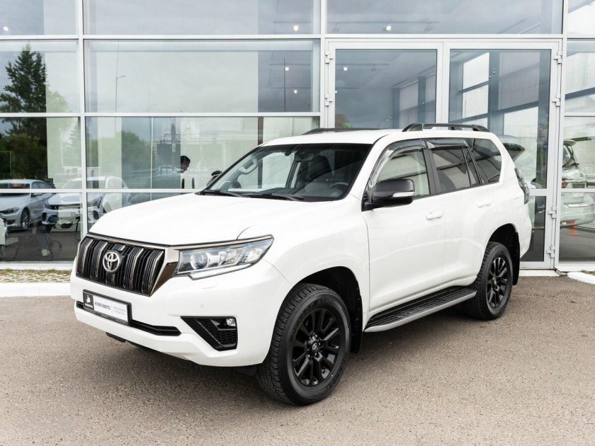 Toyota land cruiser prado 2021