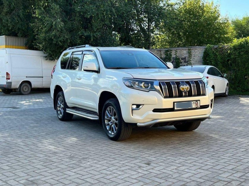 Прадо 2017 белый