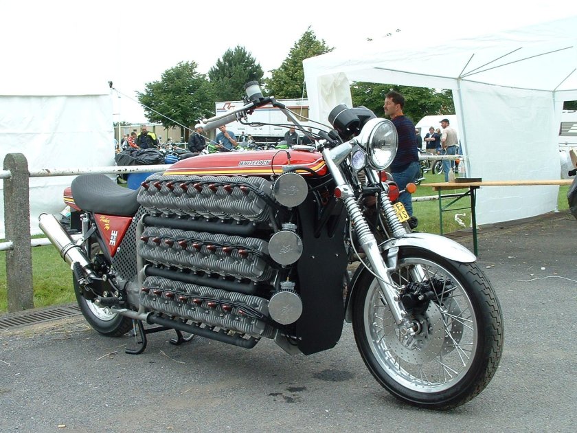 Мотоцикл с двигателем от танка т-55