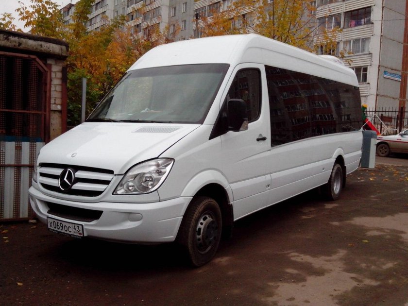 Микроавтобус Мерседес 13 комфорт
