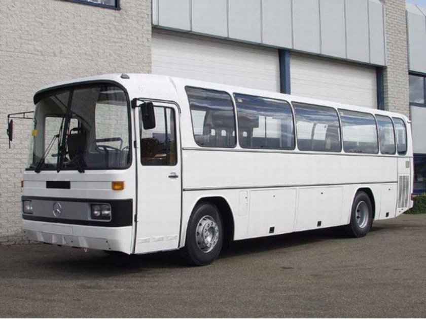 Автобус Mercedes-Benz o303