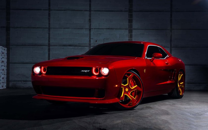 Dodge challenger hellcat
