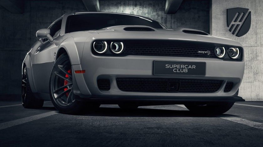 Dodge challenger srt hellcat