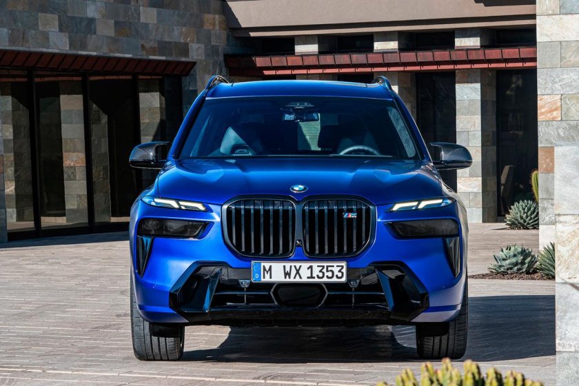 BMW x7 2023