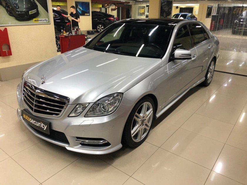 Мерседес w212 серебристый