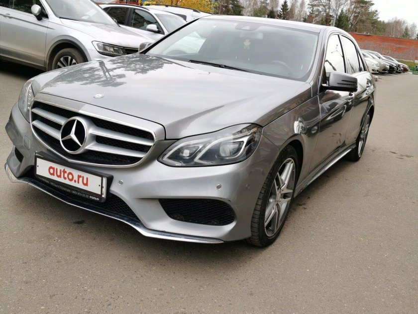 Mercedes w212 Рестайлинг серебристый