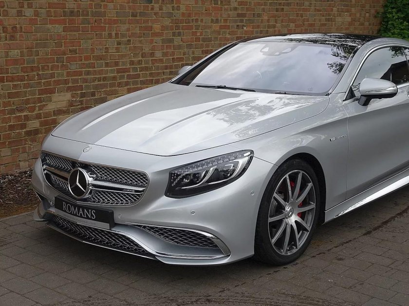 Мерседес АМГ серебристый