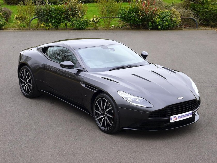 Aston Martin db11