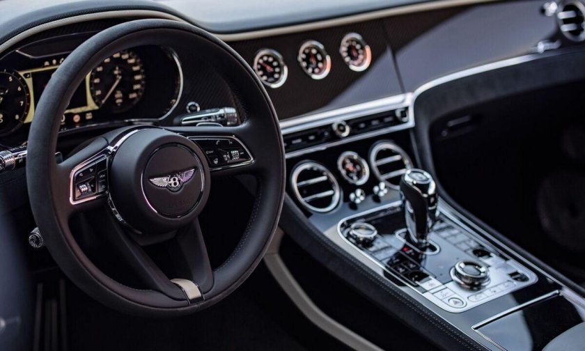 Бентли Континенталь ГТ 2022