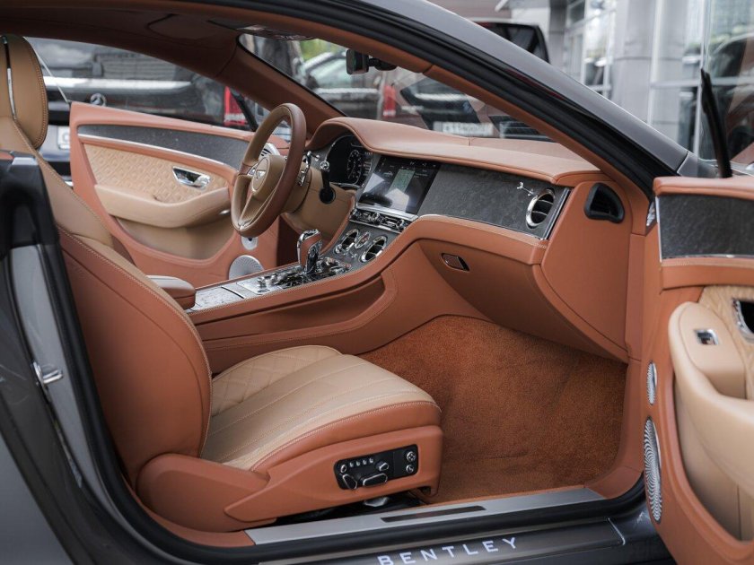Бентли континенталь gt 2018 салон