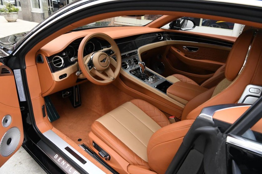 Бентли Континенталь gt 2021