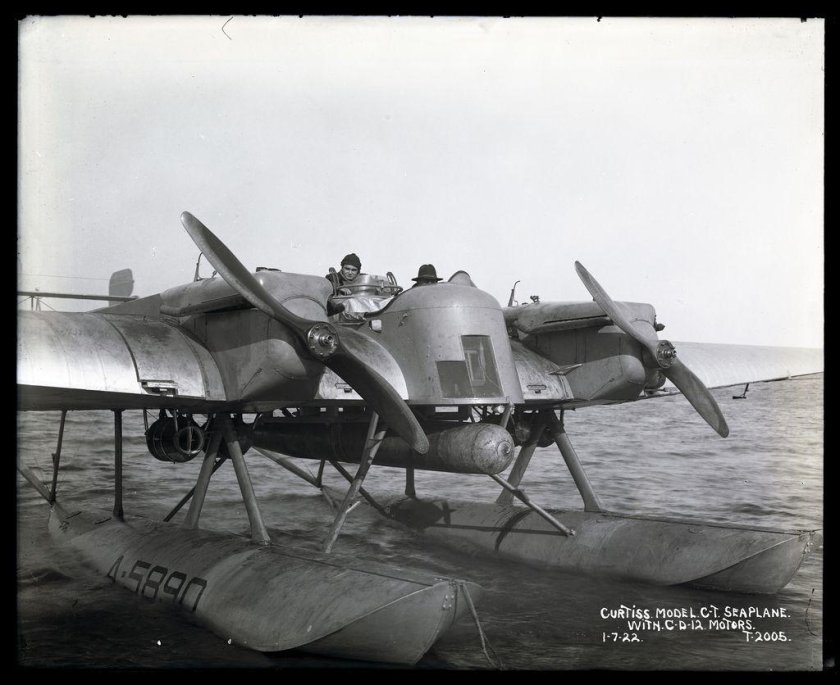 Фото японскиф старых самолëтов однокрылых